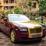 Chiếc Rolls-Royce Ghost mạ vàng "Golden Ghost" chính hãng duy nhất tại Việt Nam